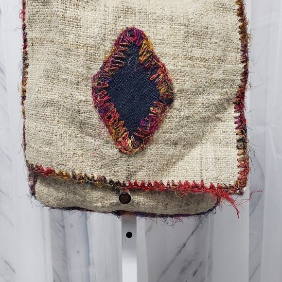 Lakhays Collection Oatmeal Fuzzy Trim 100% Hemp Messenger Crossbody Bag - Picture 2 of 15